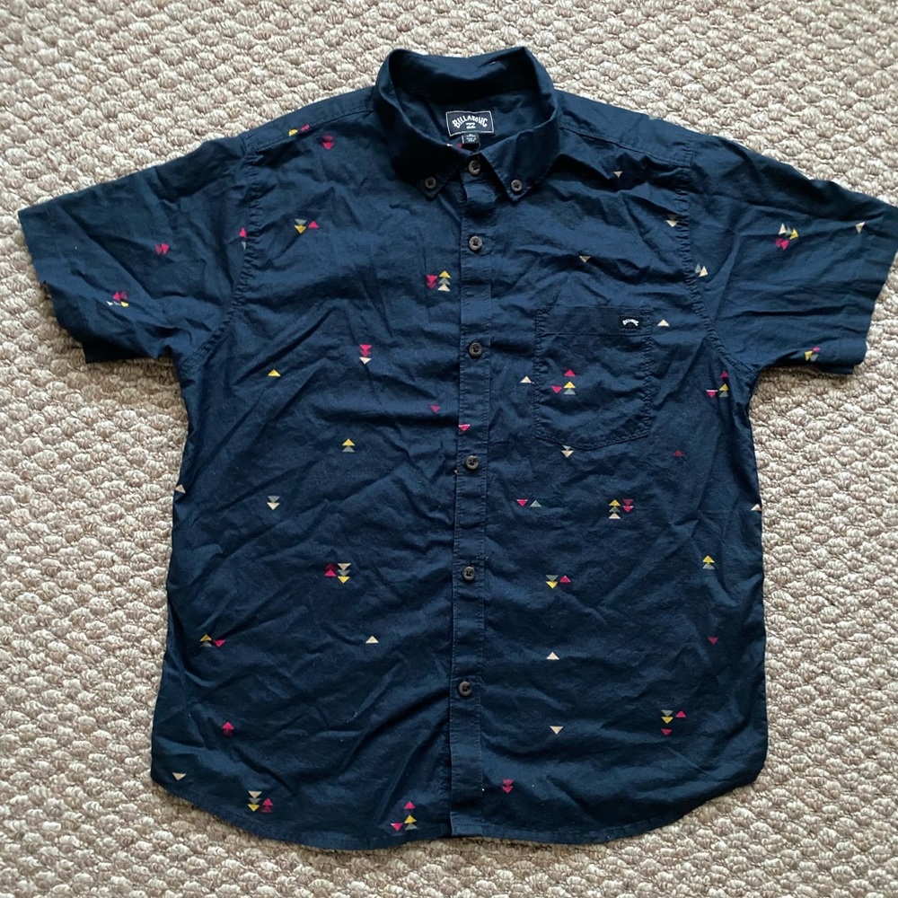 Billabong Navy Short Sleeve Button Shirt Boys Size XL Geometric Pattern